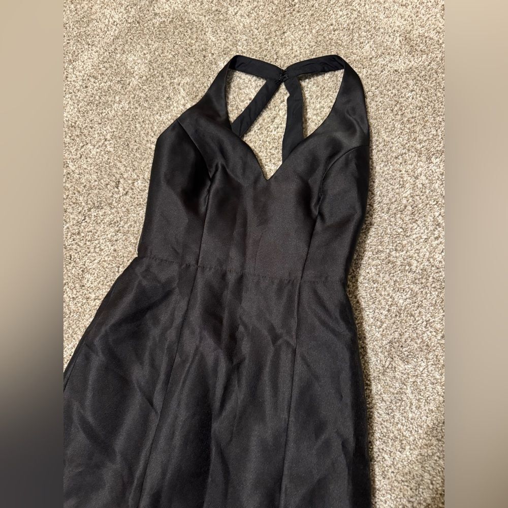 Alfred Sung V-neck Halter Satin Trumpet Gown D761 | Size 2 | Black - Picture 4 of 8